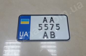Номер на мотоцикл зменшений під американський розмір 180х104 мм